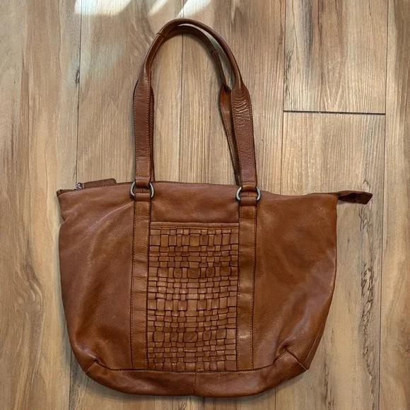 Elegant Brown Leather Tote Bag - Picture 1 of 9